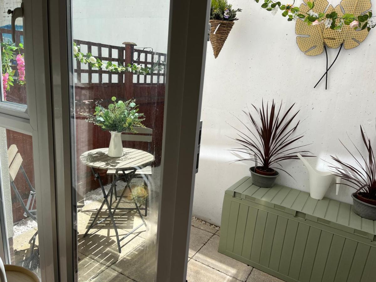 Town Centre White House Apartment Bournemouth Exterior foto